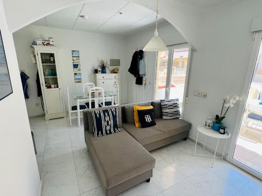 הוילה אליקאנטה Sunny, South-Facing & Welcoming מראה חיצוני תמונה